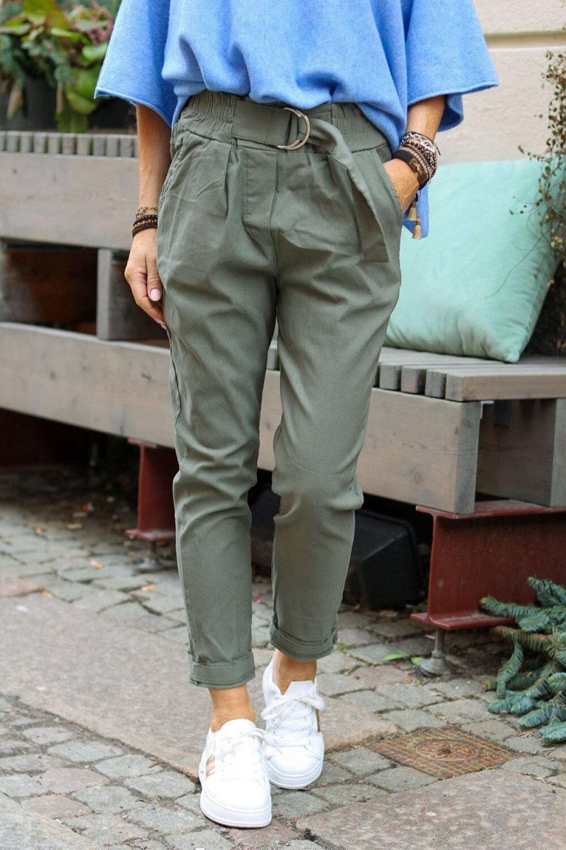 Stretchiga byxor med Skärp – Khaki - Bild 2