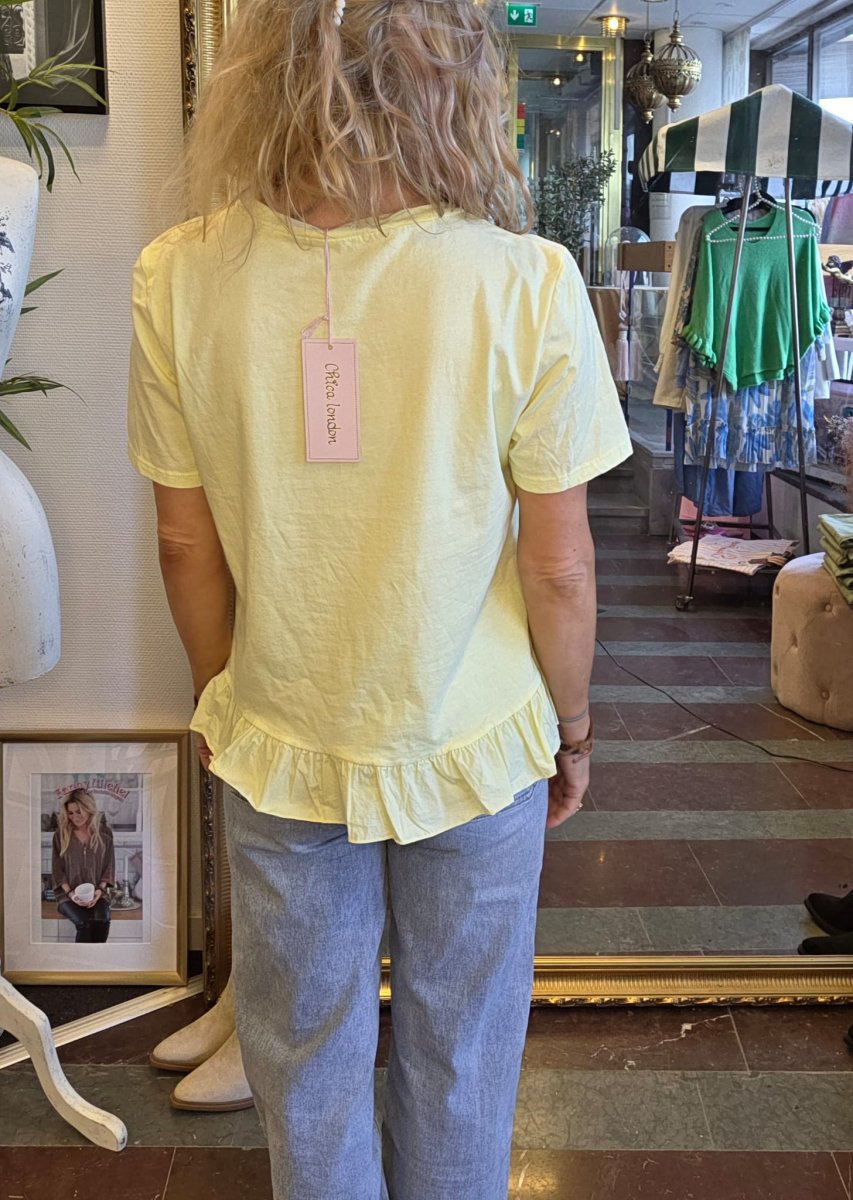 Bibbi – Topp med volang – Gul - Bild 7