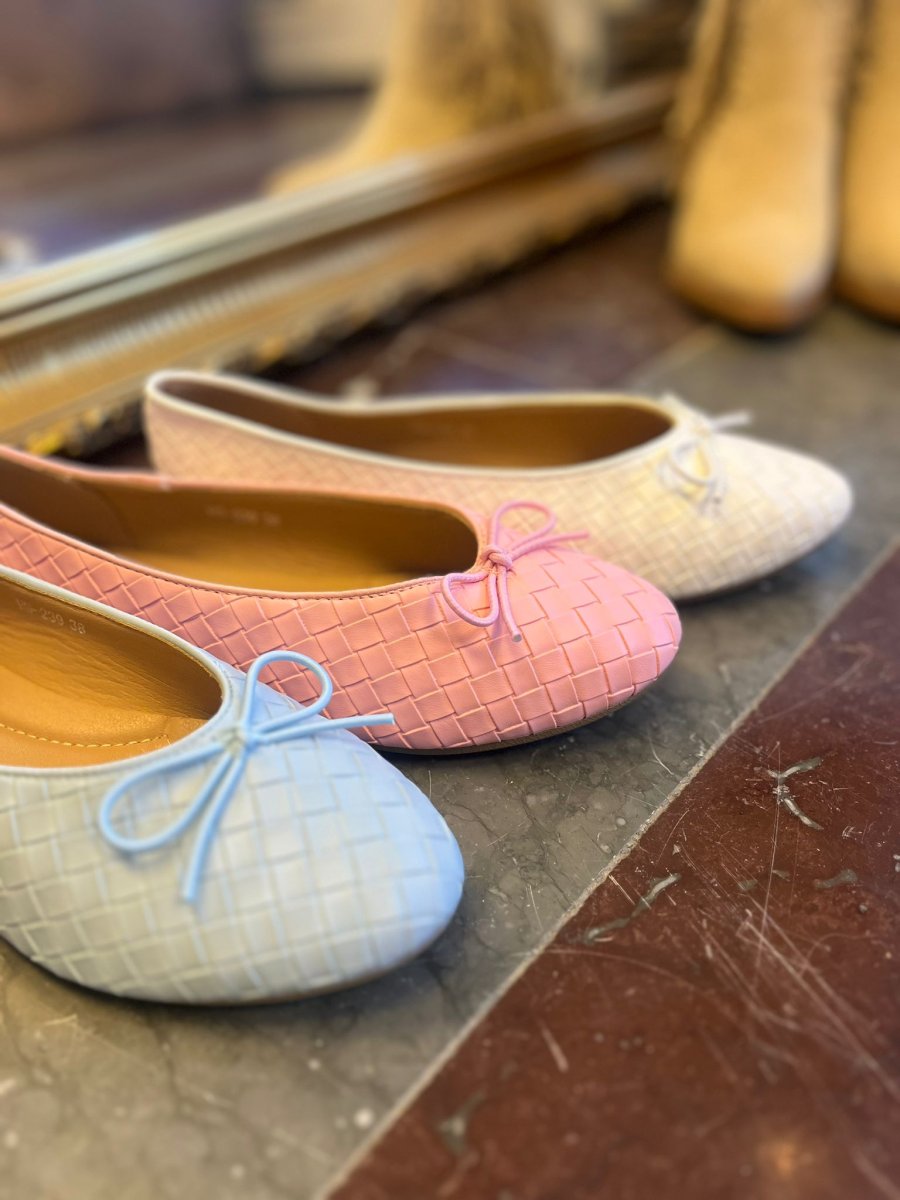 Ballerina – Flätade med liten rosett – Ljusblå - Bild 7