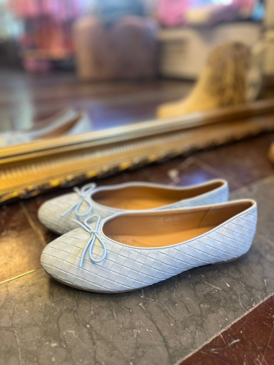Ballerina – Flätade med liten rosett – Ljusblå
